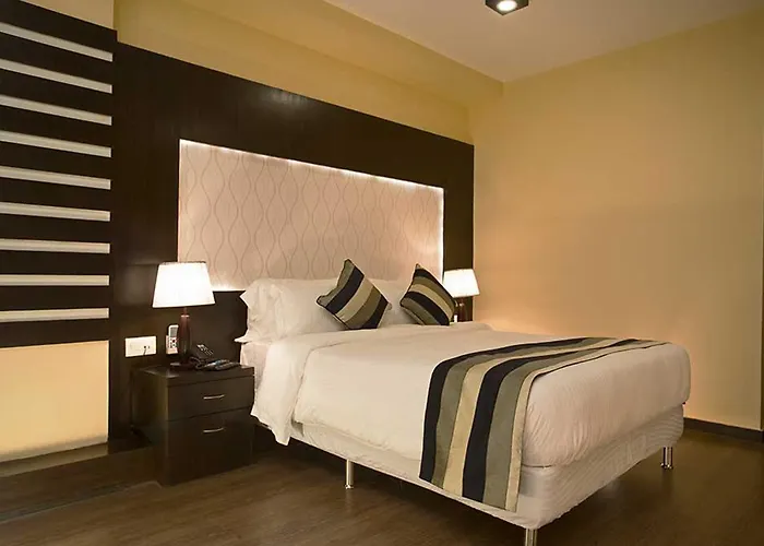 United Business 3*