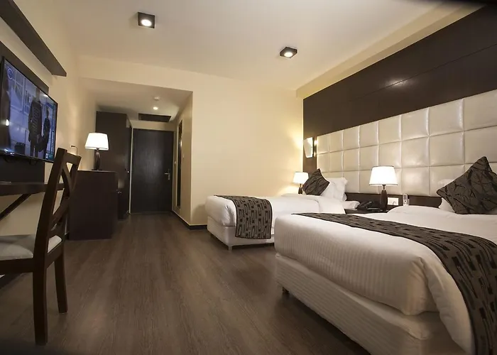 United Business Hotel 3*